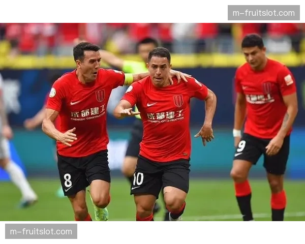 成都蓉城外援使用复盘 费利佩与莱切特替补出场战术效果分析